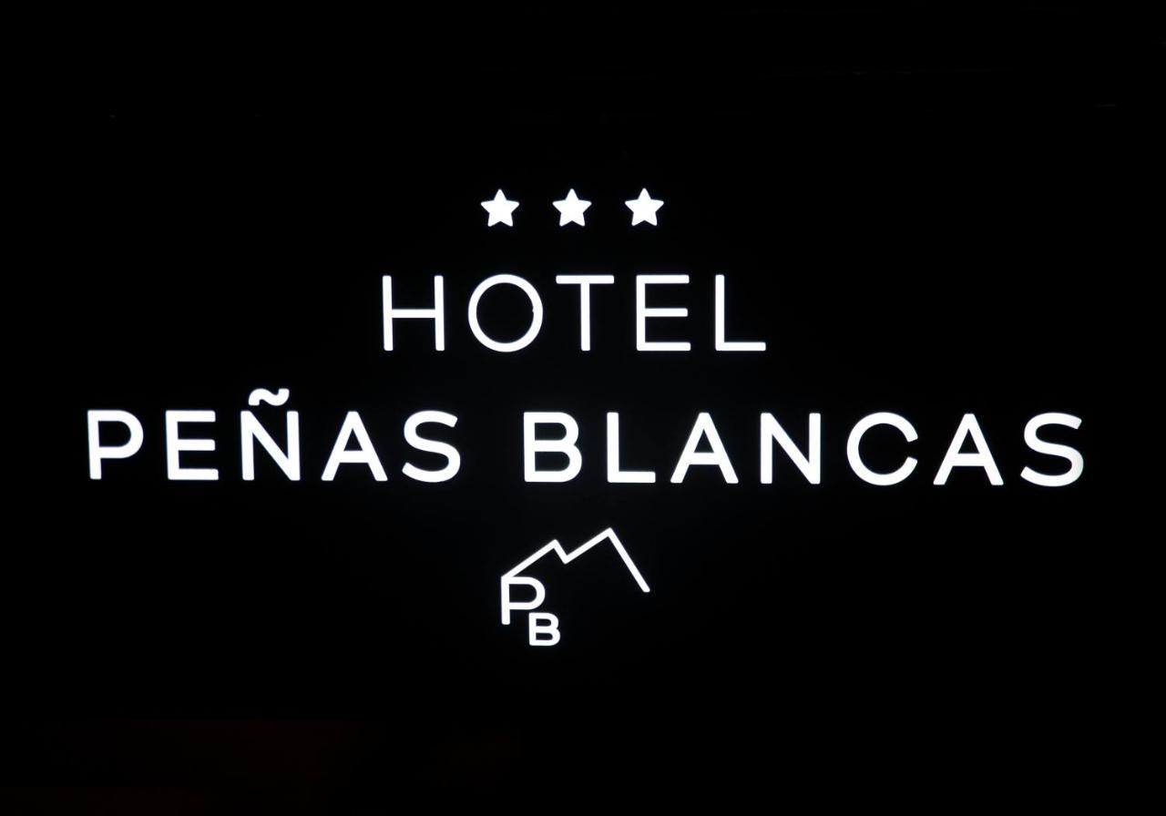 Hotel Peñas Blancas Liaño Exterior foto